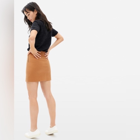 Everlane The Alpaca Short Sleeved Wool Sweater Tee Womens Small Black Dark Gray - Picture 3 of 9